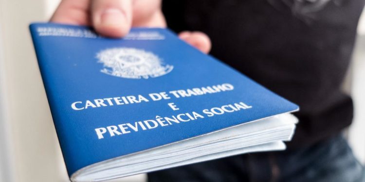 Para combater o desemprego: entenda a proposta da jornada de trabalho de 30 horas