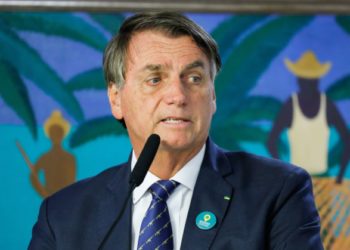 Combustíveis: Bolsonaro promete importar produto da Rússia