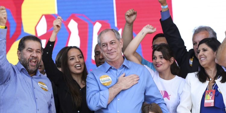 Convenção do PDT: Partido confirma candidatura de Ciro Gomes