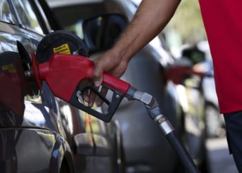 mercado de combustíveis: preços em 2023 e projeções para 2024.
