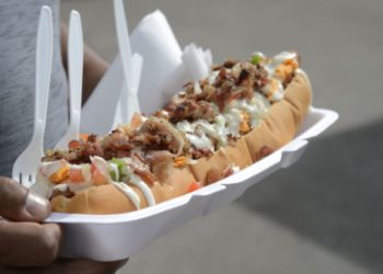 Inflação de alimentos: para economizar, brasileiro troca refeição por lanche