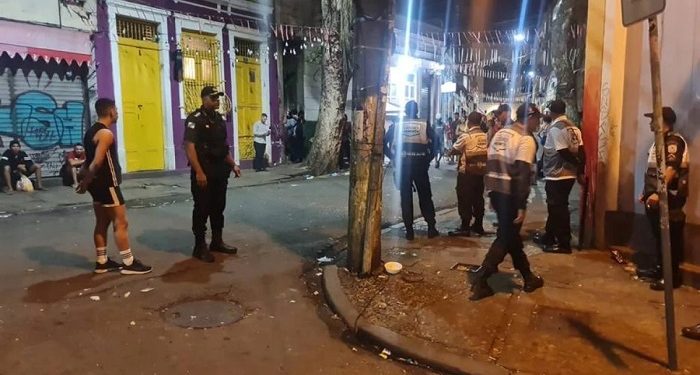 Violência na Lapa, no RJ: Morte de rapaz gera protesto