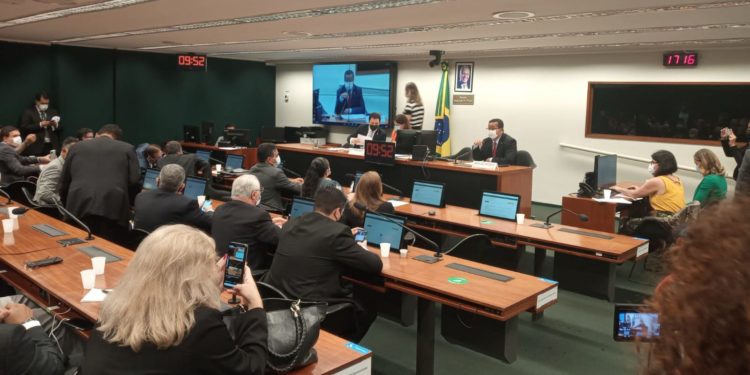 Pec da enfermagem: piso nacional dos enfermeiros
