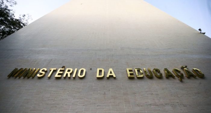 Bolsa Permanência: governo autoriza pagamento