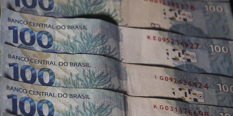 Dívidas dos Estados honradas pela União
