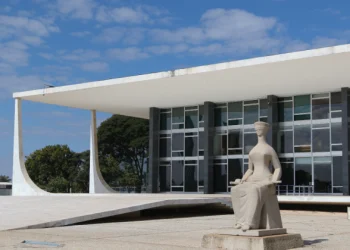 STF: lei de prerrogativas para ação de improbidade