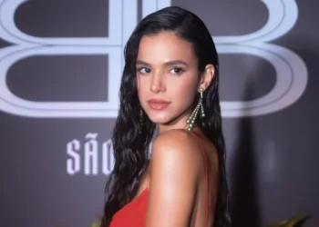 Bruna Marquezine: venda de mansão para Michel Teló