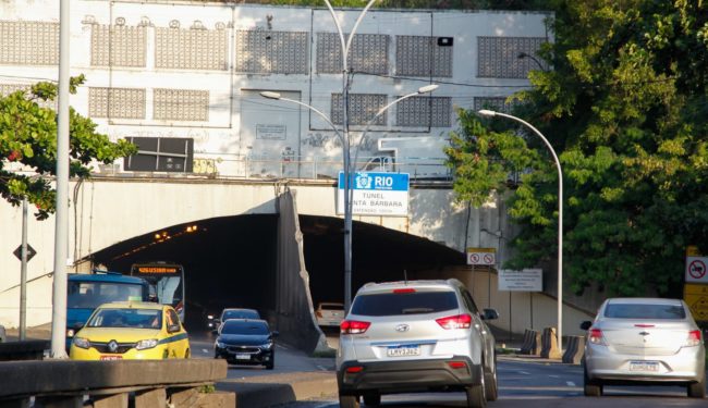 Violência urbana RJ: Assalto a poucos metros do Palácio Guanabara