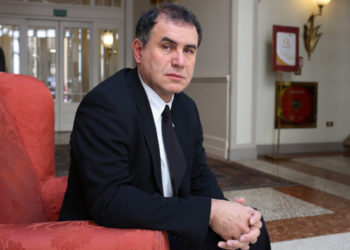 Economista Nouriel Roubini: novos alertas do doutor catástrofe sobre crise global.