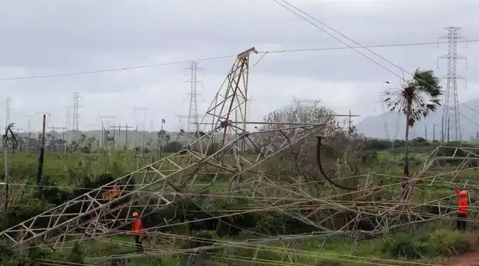Atos terroristas: extremistas bolsonaristas agora estariam atacando as torres de energia.