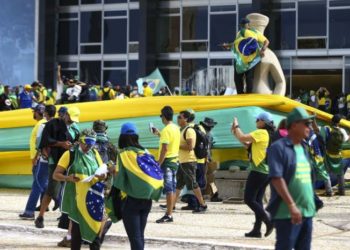 Notícias do Diário da Guanabara sobre atos terrorista em Brasília e o mercado de petróleo em 2023.