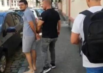 Prisão de Felipe Jaqueta: Operação da Polícia Civil do RJ prende homem apontado como grande fornecedor de armas para o Comando Vermelho.