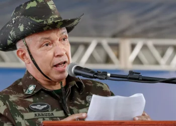 General Arruda: entenda a demissão do comandante do Exército.