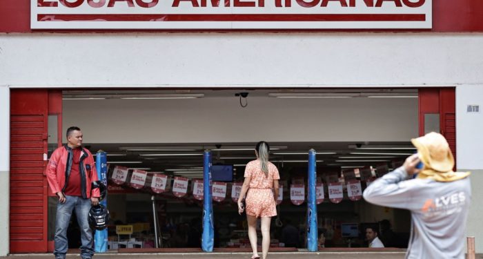 Disputa judicial entre Grupo Americanas e Banco BTG: dinheiro desbloqueado pelo TJRJ.