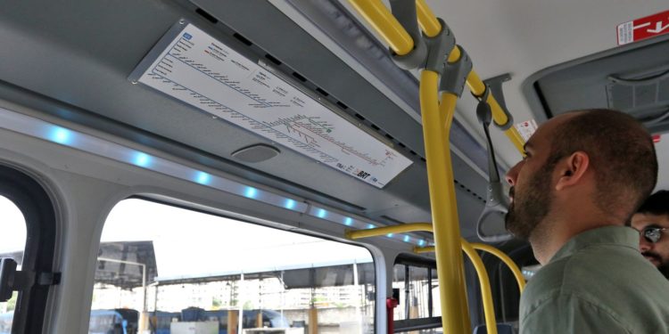 Ônibus sem ar condicionado no Rio de Janeiro | Foto: EBC/Reprodução
