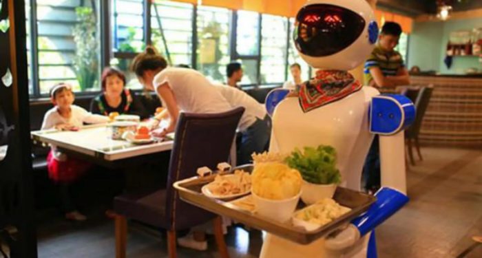 China quer mais robôs na produção: entenda a nova estratégia da China para enfrentar crise demográfica.