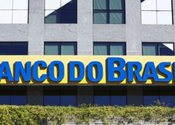 Banco do Brasil: pagamento de tributos com criptomoedas.