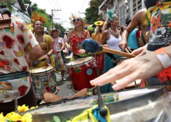 Desfiles de bloco no Rio de Janeiro: 453 agremiações estarão desfilando em 2024