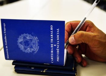 Desemprego no Brasil: o que diz a pesquisa PNAD Contínua, do IBGE, sobre 2022.