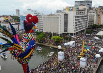 Carnaval de Recife: Galo da Madruga no carnaval de 2023.
