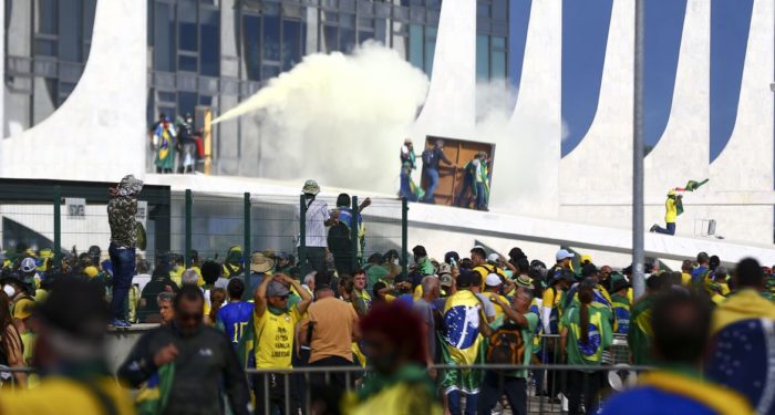 Operação Lesa Pátria: Polícia Federal executa novos mandados de prisão e busca e apreensão.