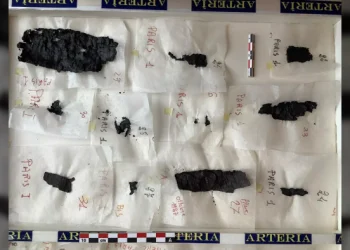 Manuscrito da época de Alexandre Magno: Como a inteligência artificial está ajudando a decifrar os documentos de mais de 2 mil anos.