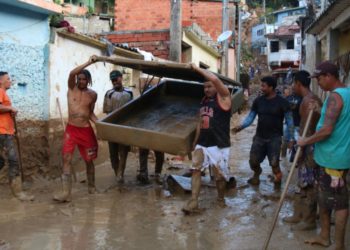 Mais de 4 milhões de brasileiros morando em áreas de risco: veja mapeamento da Defesa Civil Nacional.