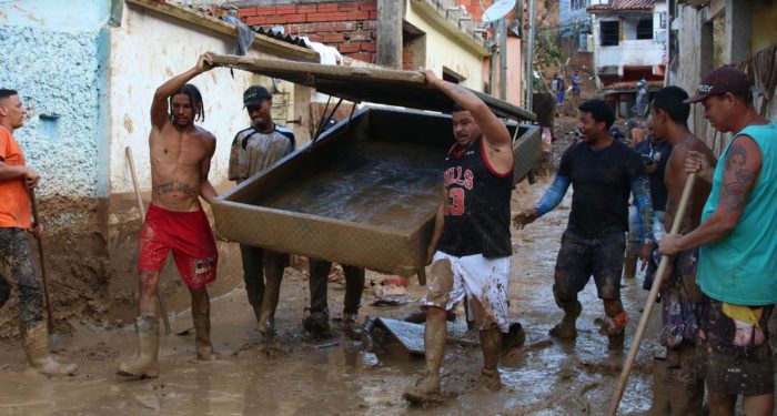 Mais de 4 milhões de brasileiros morando em áreas de risco: veja mapeamento da Defesa Civil Nacional.