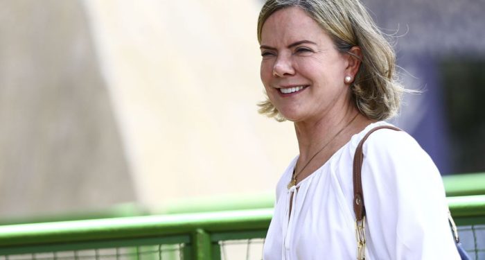 Gleisi Hoffmann: reconduzida à presidência do PT.