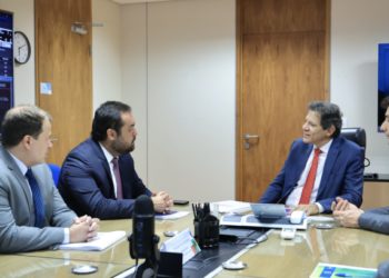 Governador Claudio Castro com Fernando Haddad: O déficit bilionário nas contas do Rio de Janeiro
