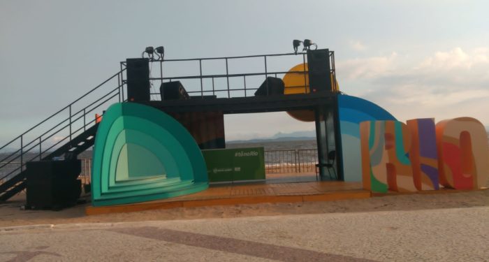 Projeto tônoRio: estande da secretaria de Estado de Turismo chega a a Praia do Funil, em Magé-RJ