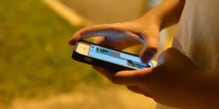 Adolescentes nas redes sociais: Estados norte-americano proíbe acesso de menores de 18 anos sem autorização dos pais