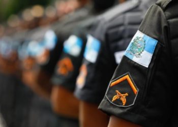 Sistema de Metas para policiais do Rio: veja como vai funcionar o pagamento de bônus por apreensão de fuzis