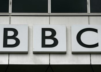 BBC: emissora britânica é financiada pelo governo.