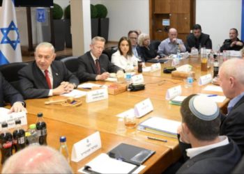 Crise no governo de Israel: política agressiva de Banjamín Netanyahu deflagra ataques ao território israelense.