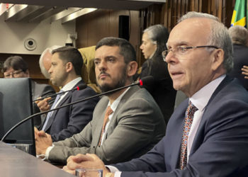 Presidente da Alerj, Rodrigo Bacellar, como governador interino do Estado do Rio.