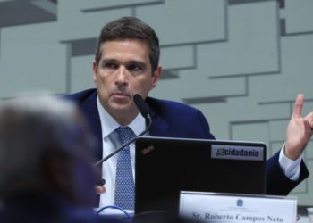 Juros do Banco Central: Brasil tem a taxa mais elevada do planeta e Senado convoca o presidente do BC