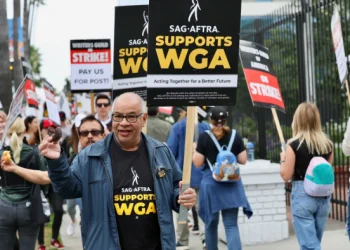 Greve de atores nos EUA: o que está provocando o movimento de artistas na maior indústria cinematográfica e televisiva.