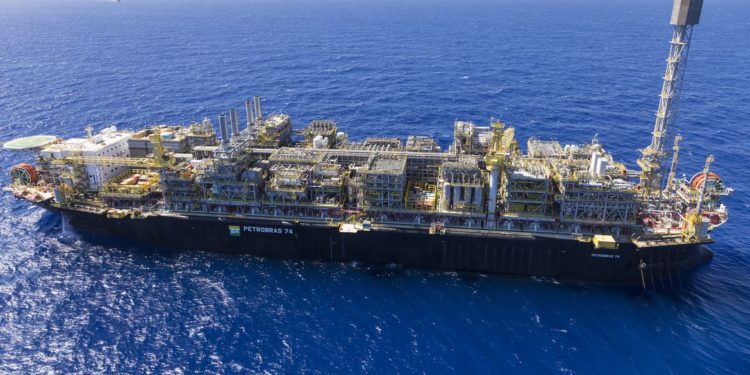 Produção de petróleo no Brasil em 2022: ANP divulga dados e informa sobre pagamento de royalties do petróleo.