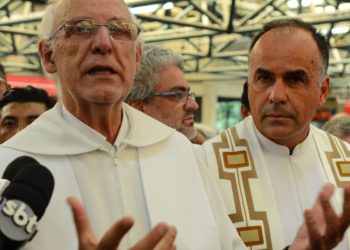 Padre Julio Lancellotti: quem foi o homem que ameaçou o sacerdote que assiste a população de rua em São Paulo