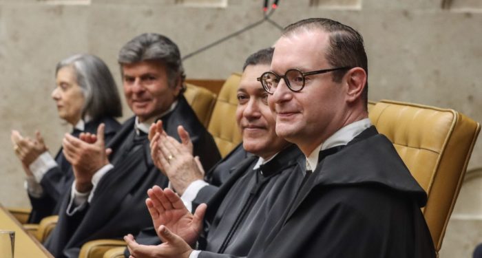 Cristiano Zanin: a posse do novo ministro do STF, aos 47 anos