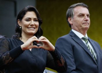 Escândalo das joias: o silêncio de Bolsonaro e Michelle no depoimento à PF.