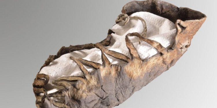 Arqueologia: a descoberta de um sapato de criança de 2 mil anos, do século 2 a.C