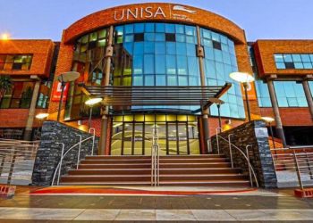 Alunos de medicina da Unisa: filmados nus e simulando masturbação em jogo de vôlei feminino.