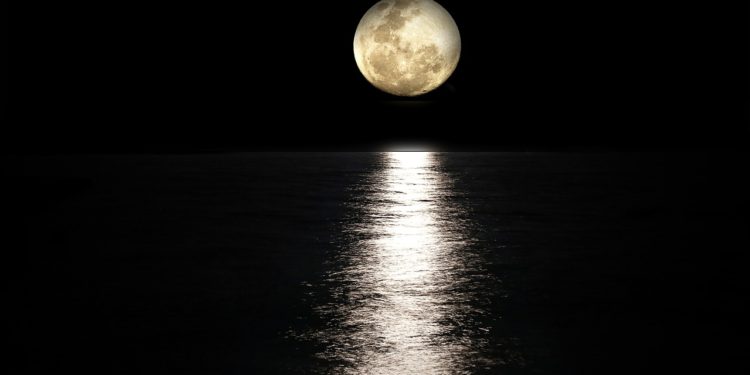 Eclipse alunar: o fenômeno que ocorreu em 24 de outubro pode ser visto de todo o Brasil .