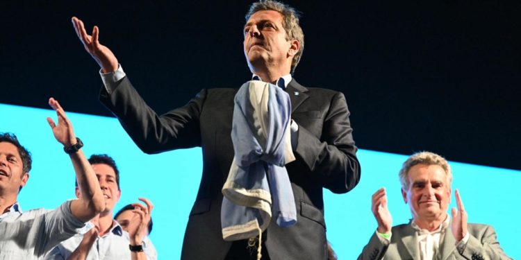 Eleição na Argentina: vantagem do peronista Sergio Massa no primeiro turno