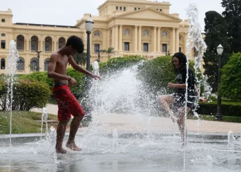Previsão do tempo: onda de calor no Brasil no mês de dezembro