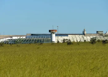 Morte de bolsonarista na Papuda: ativista morreu de mal súbito durante banho de sol.
