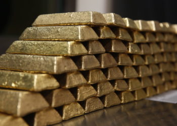 Cotação do ouro: investidores buscam o ativo mais antigo do mundo e cotação dispara.
