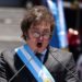 Posse de Javier Milei: presidente empossado na Argentina promete arrocho fiscal e cortes programas sociais.